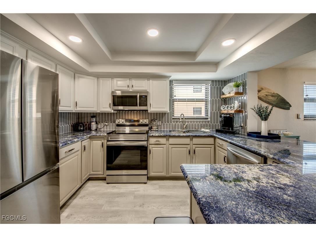 4260 SE 20th Place #701 Cape Coral FL 33904 2025006835 image11