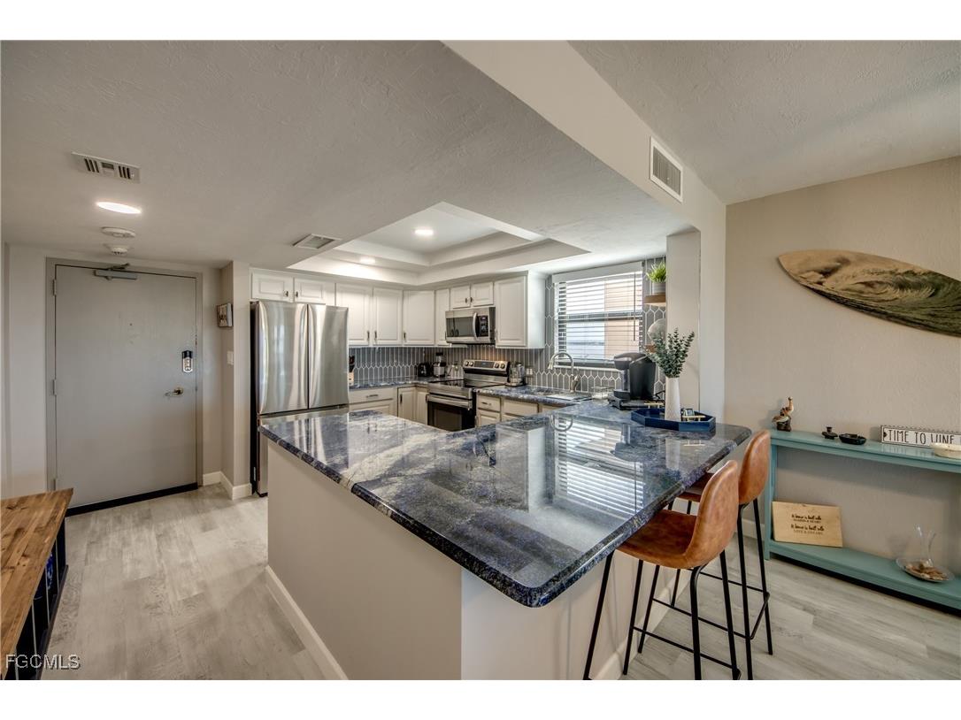 4260 SE 20th Place #701 Cape Coral FL 33904 2025006835 image14