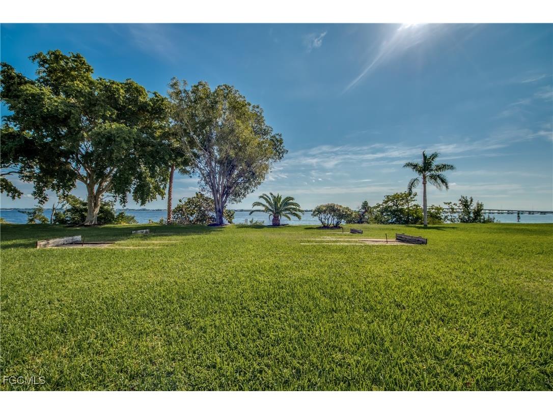 4260 SE 20th Place #701 Cape Coral FL 33904 2025006835 image47