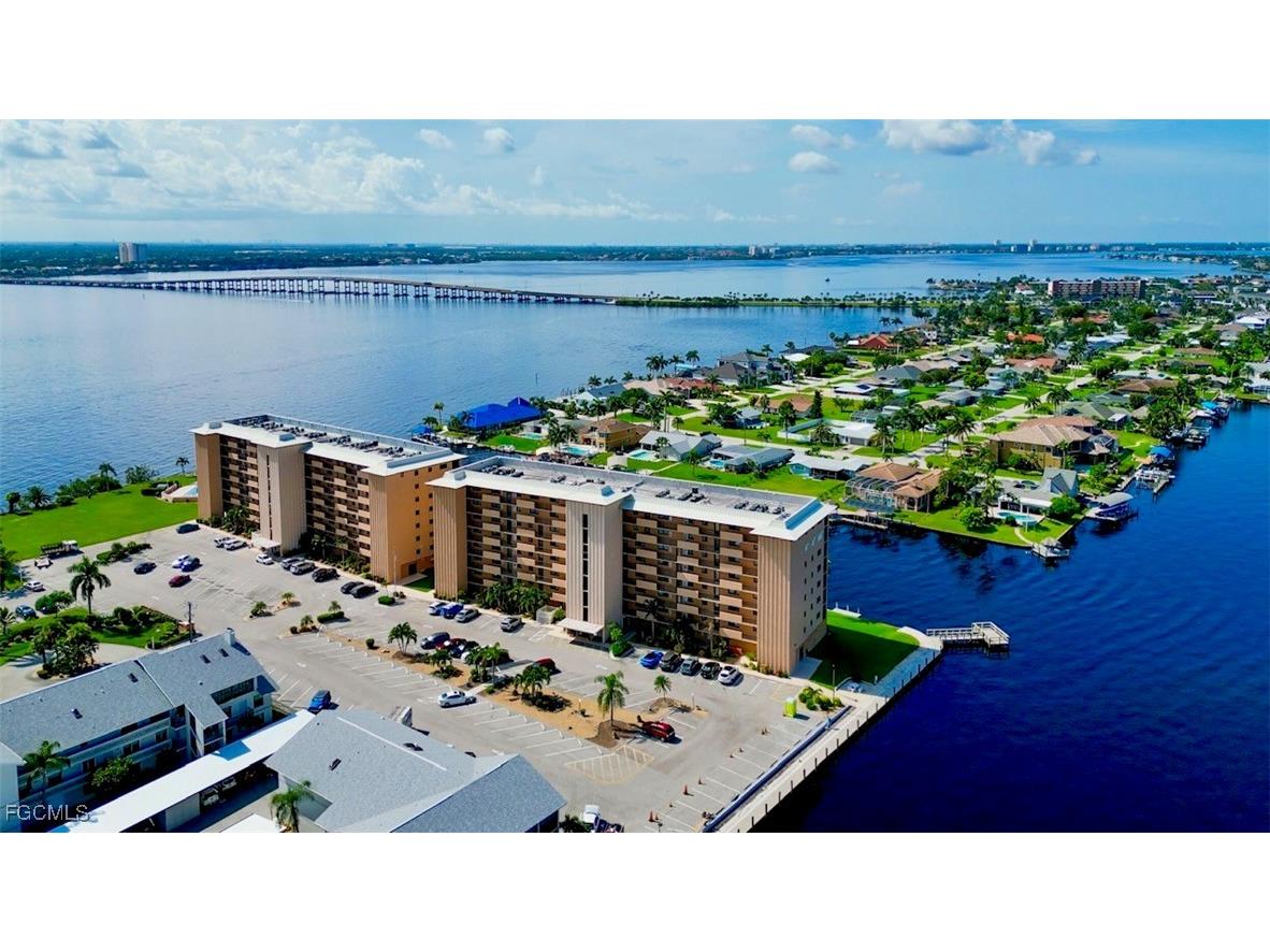 4260 SE 20th Place #701 Cape Coral FL 33904 2025006835 image48