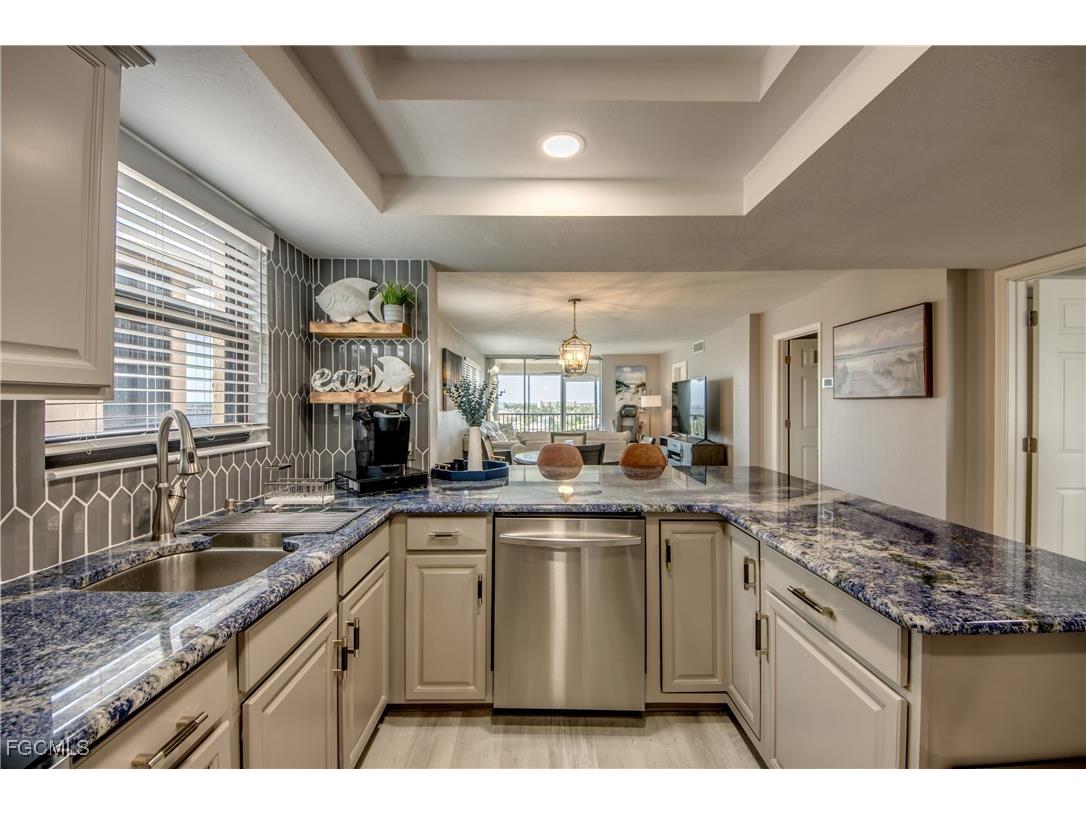 4260 SE 20th Place #701 Cape Coral FL 33904 2025006835 image7