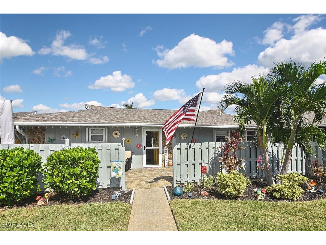 4261 Island Circle #5 Fort Myers FL 33919 224086454 image1