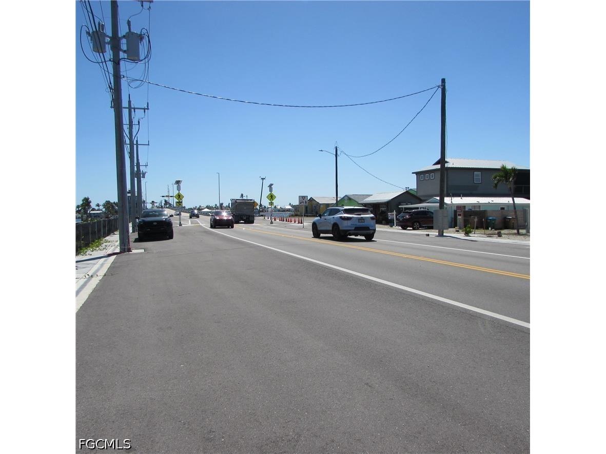 4262 Pine Island Road NW Matlacha FL 33993 2026017869 image4