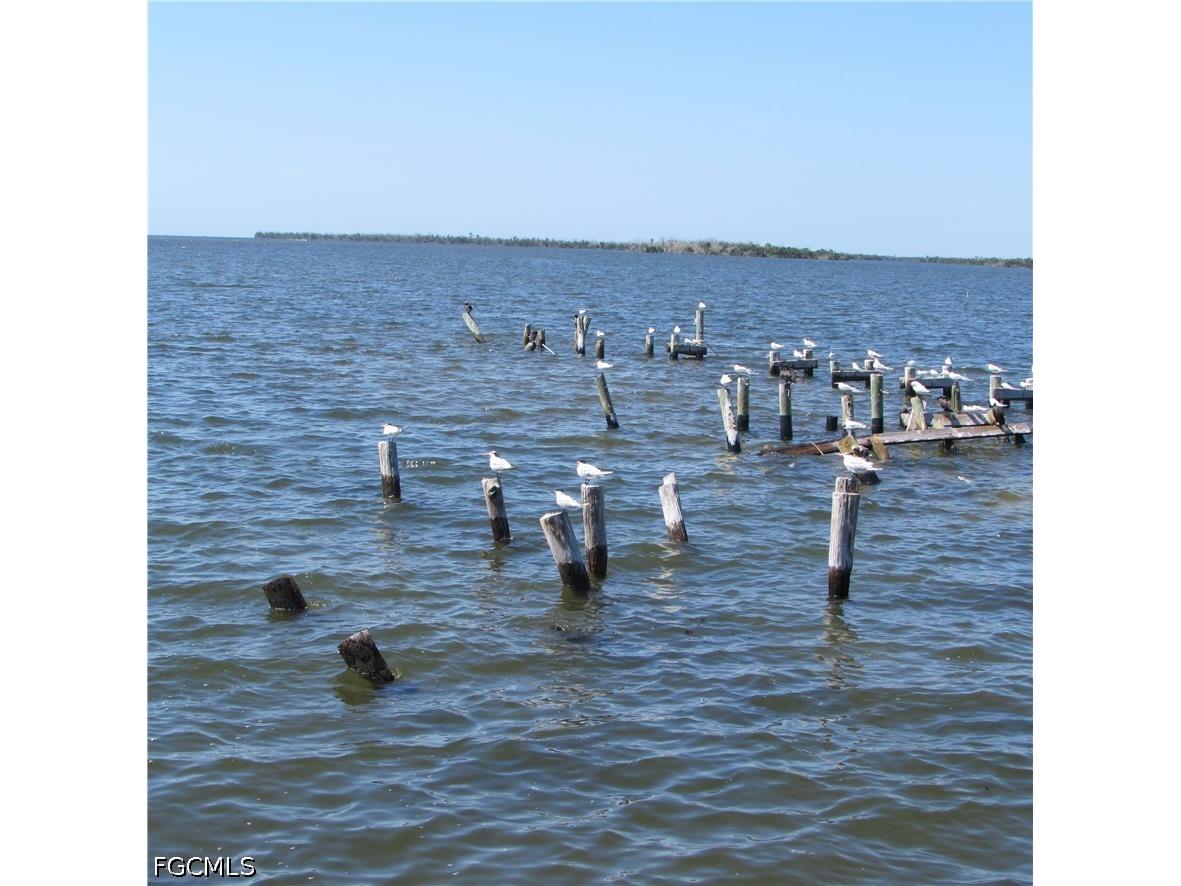 4262 Pine Island Road NW Matlacha FL 33993 2026017869 image6