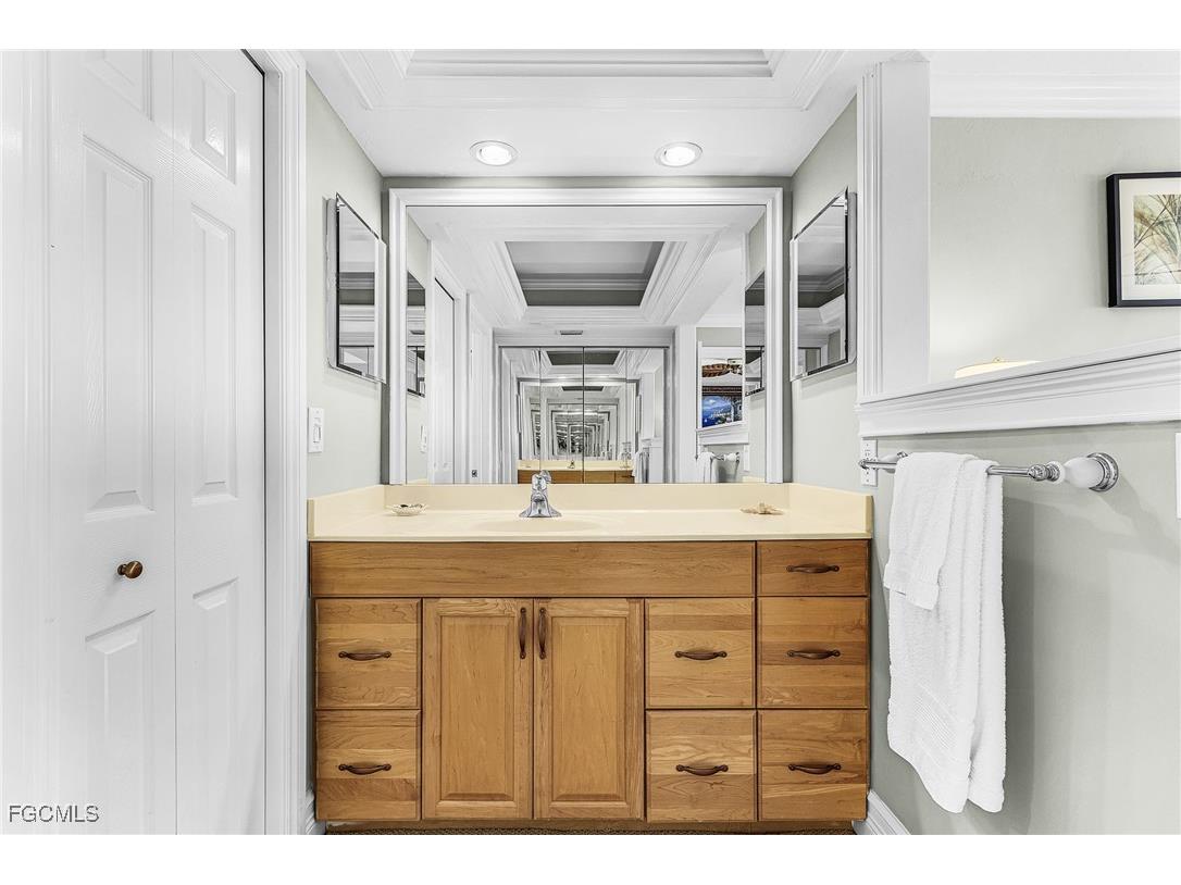 4263 Bay Beach Lane #1014 Fort Myers Beach FL 33931 2025021187 image11