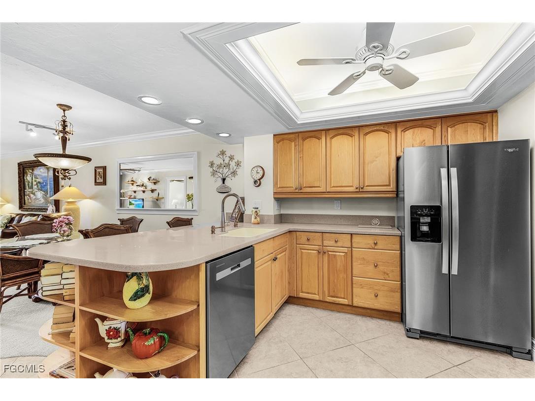 4263 Bay Beach Lane #1014 Fort Myers Beach FL 33931 2025021187 image5