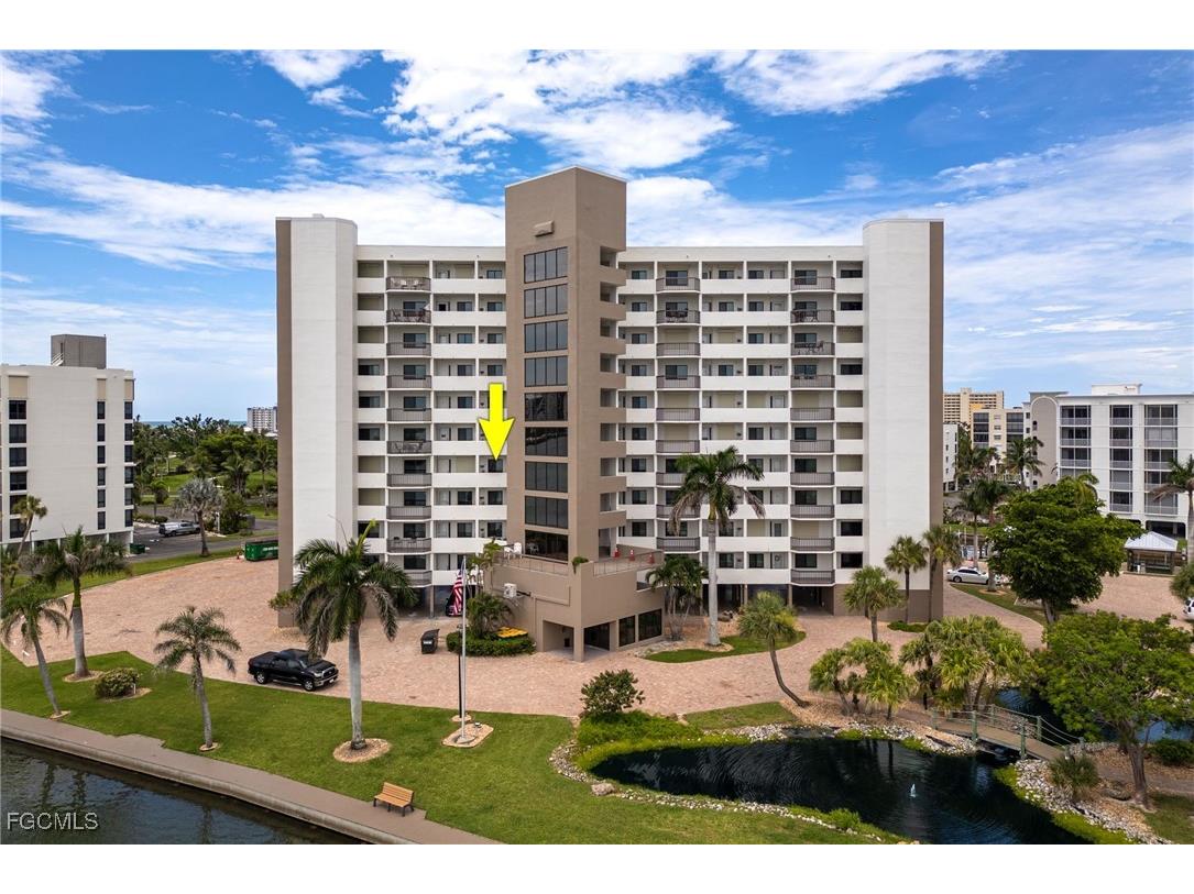 4263 Bay Beach Lane #413 Fort Myers Beach FL 33931 2025003761 image1