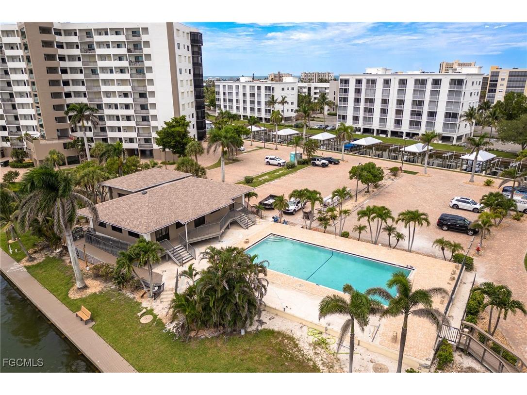 4263 Bay Beach Lane #413 Fort Myers Beach FL 33931 2025003761 image27