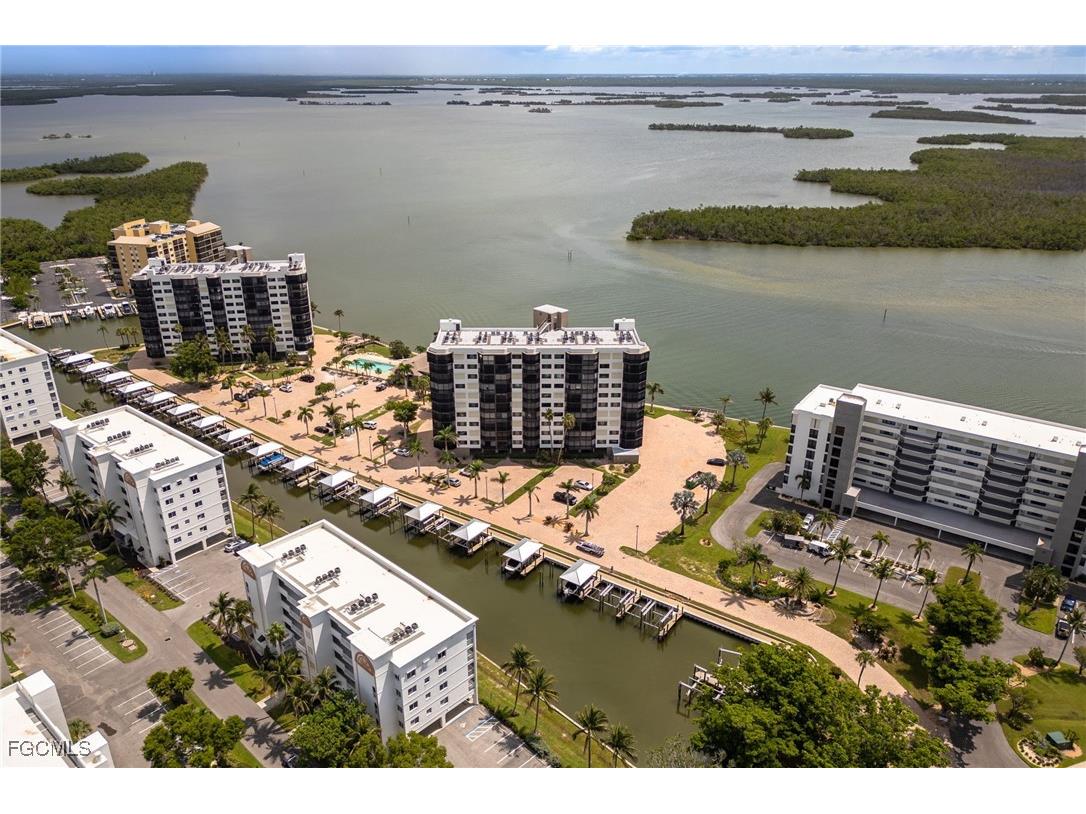 4263 Bay Beach Lane #413 Fort Myers Beach FL 33931 2025003761 image31