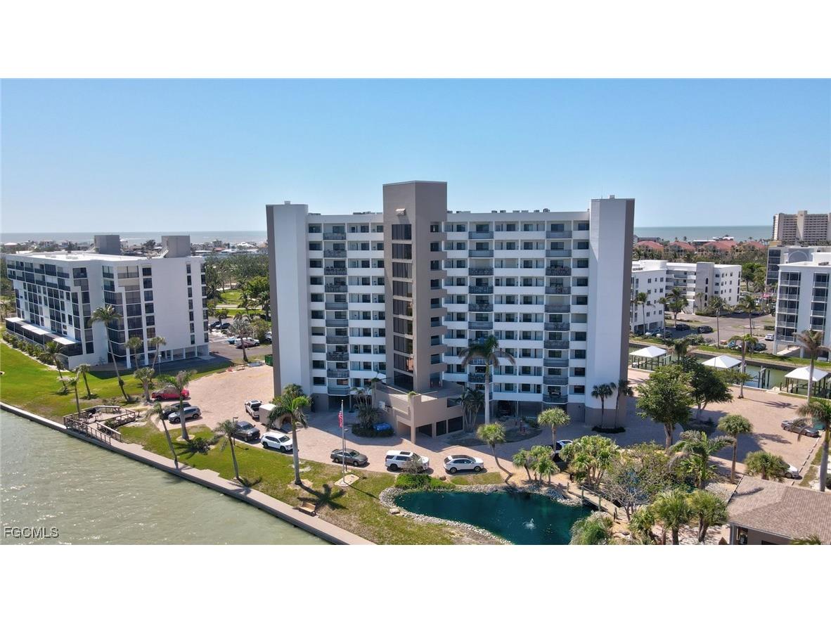 4263 Bay Beach Lane #714 Fort Myers Beach FL 33931 2025013805 image1