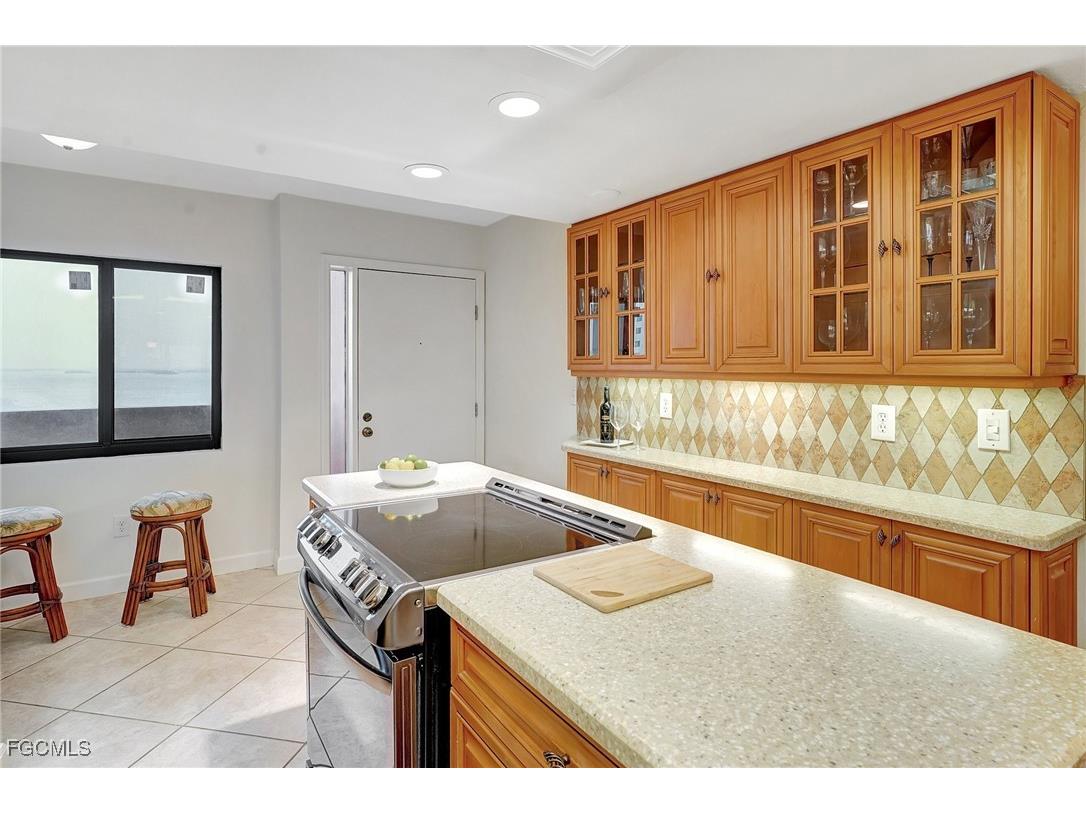 4263 Bay Beach Lane #714 Fort Myers Beach FL 33931 2025013805 image13