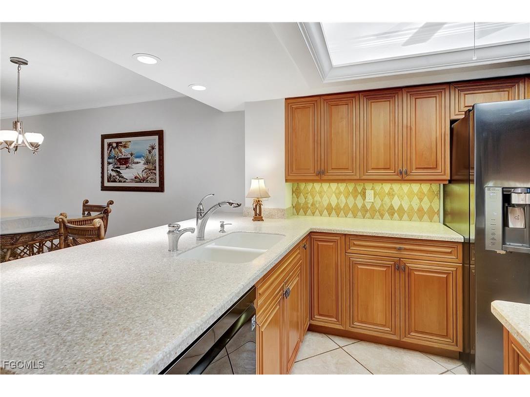 4263 Bay Beach Lane #714 Fort Myers Beach FL 33931 2025013805 image16