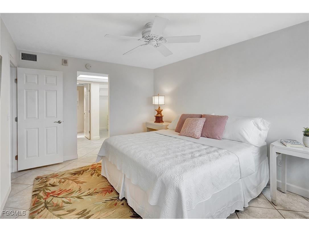 4263 Bay Beach Lane #714 Fort Myers Beach FL 33931 2025013805 image26