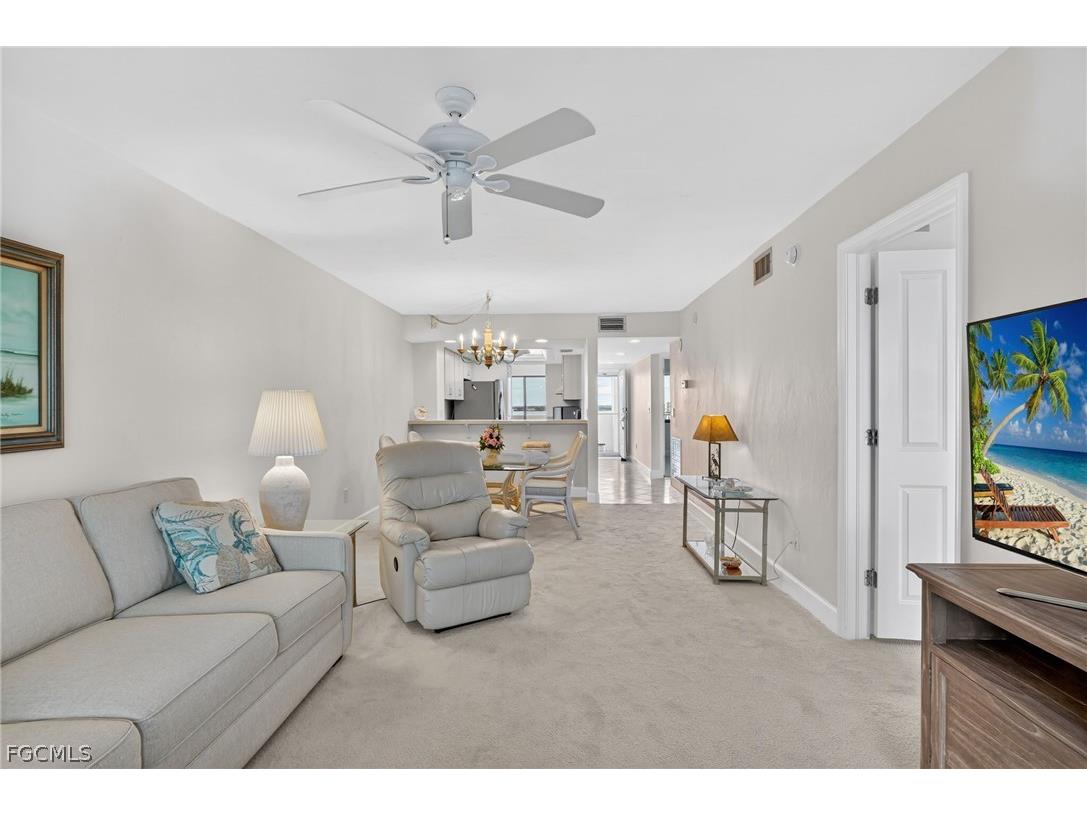 4263 Bay Beach Lane #815 Fort Myers Beach FL 33931 2026012839 image9