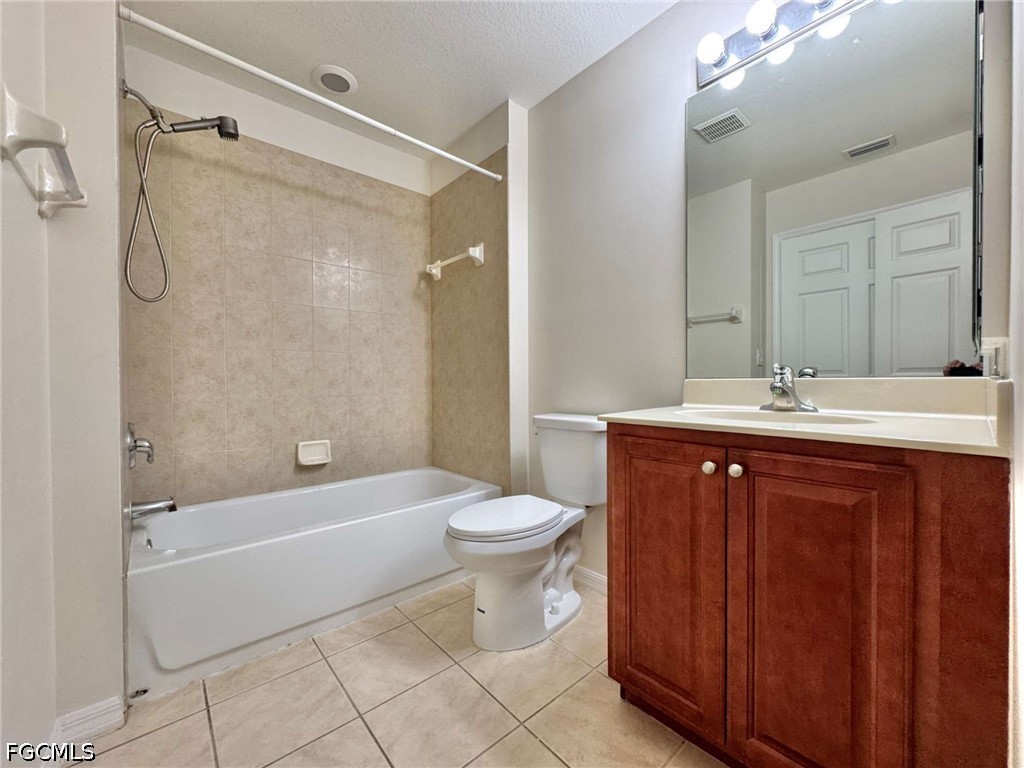 4263 Liron Avenue #102 Fort Myers FL 33916 2026024846 image12