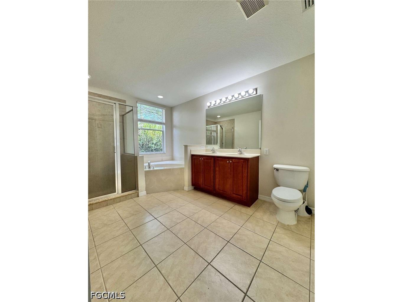 4263 Liron Avenue #102 Fort Myers FL 33916 2026024846 image29
