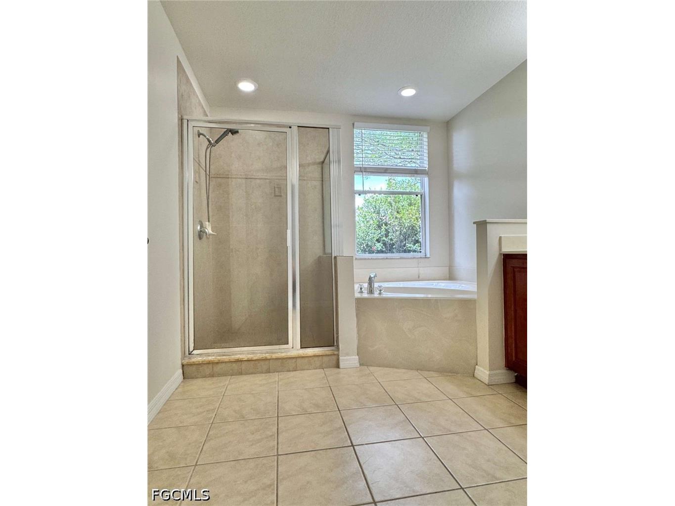 4263 Liron Avenue #102 Fort Myers FL 33916 2026024846 image32