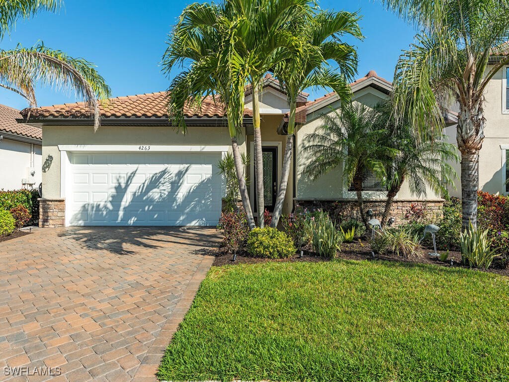 4263 Raffia Palm Circle Naples FL 34119 225022685 image1
