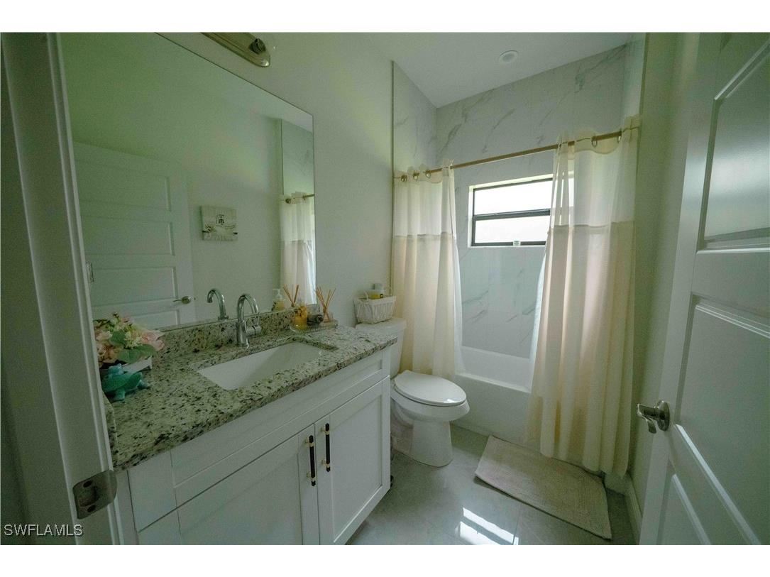 4264 8th Avenue NE Naples FL 34120 225069092 image13