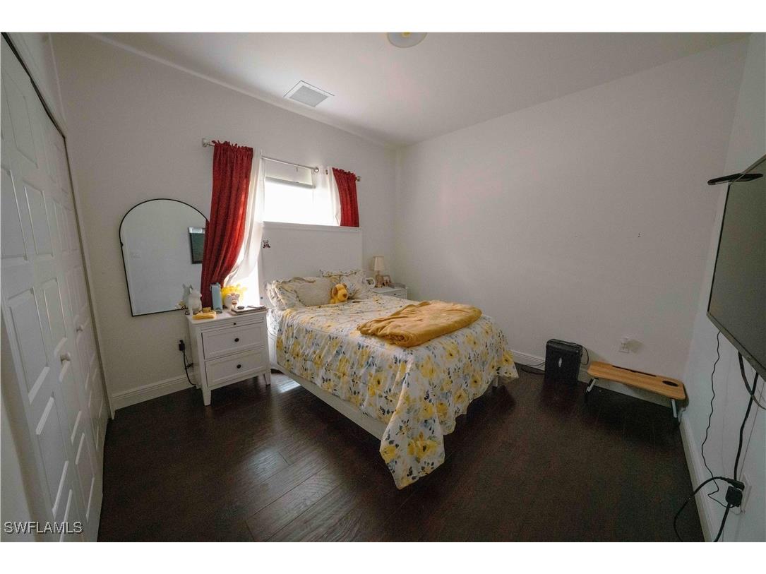 4264 8th Avenue NE Naples FL 34120 225069092 image14