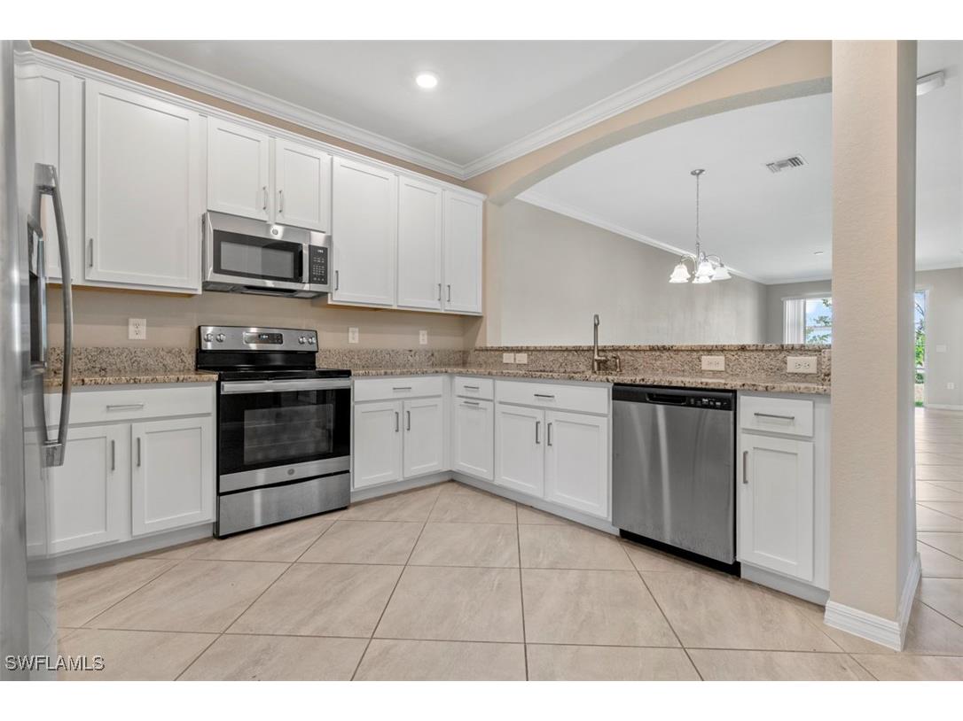 4264 Lemongrass Drive Fort Myers FL 33916 225061198 image3