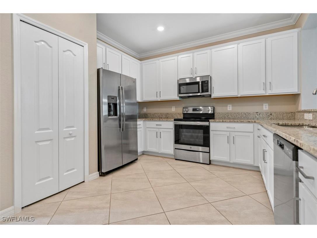 4264 Lemongrass Drive Fort Myers FL 33916 225061198 image4