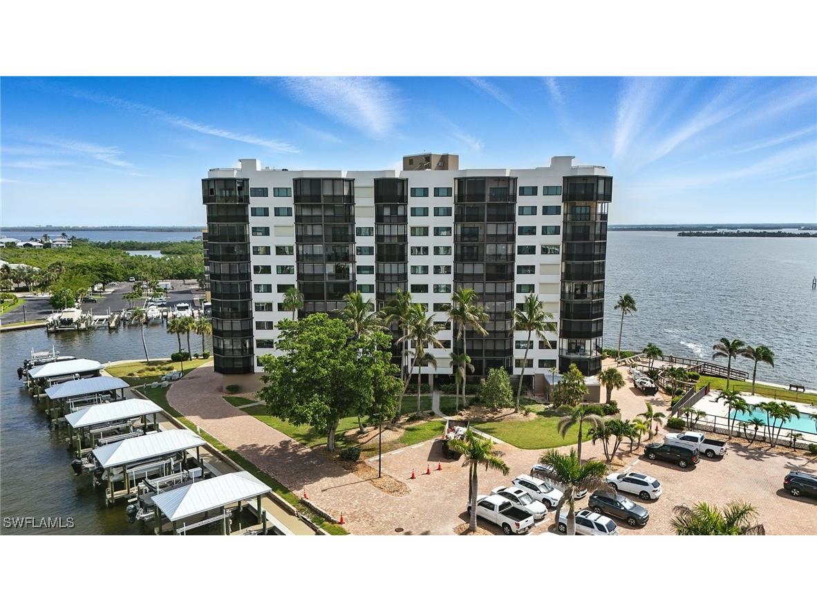 4265 Bay Beach Lane #226 Fort Myers Beach FL 33931 225058608 image1
