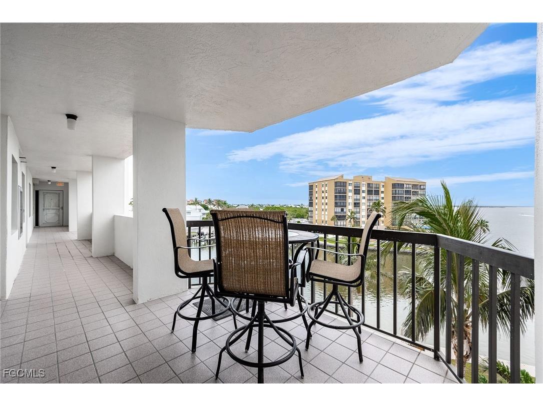 4265 Bay Beach Lane #425 Fort Myers Beach FL 33931 2025007020 image10