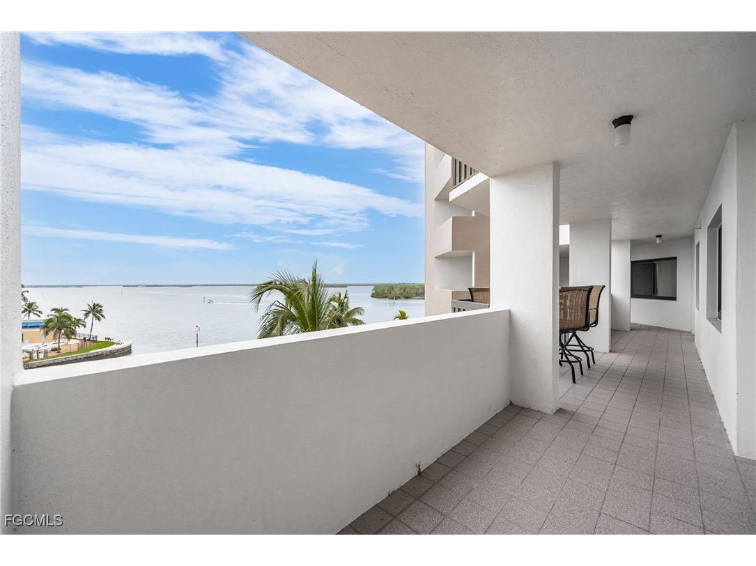 4265 Bay Beach Lane #425 Fort Myers Beach FL 33931 2025007020 image11