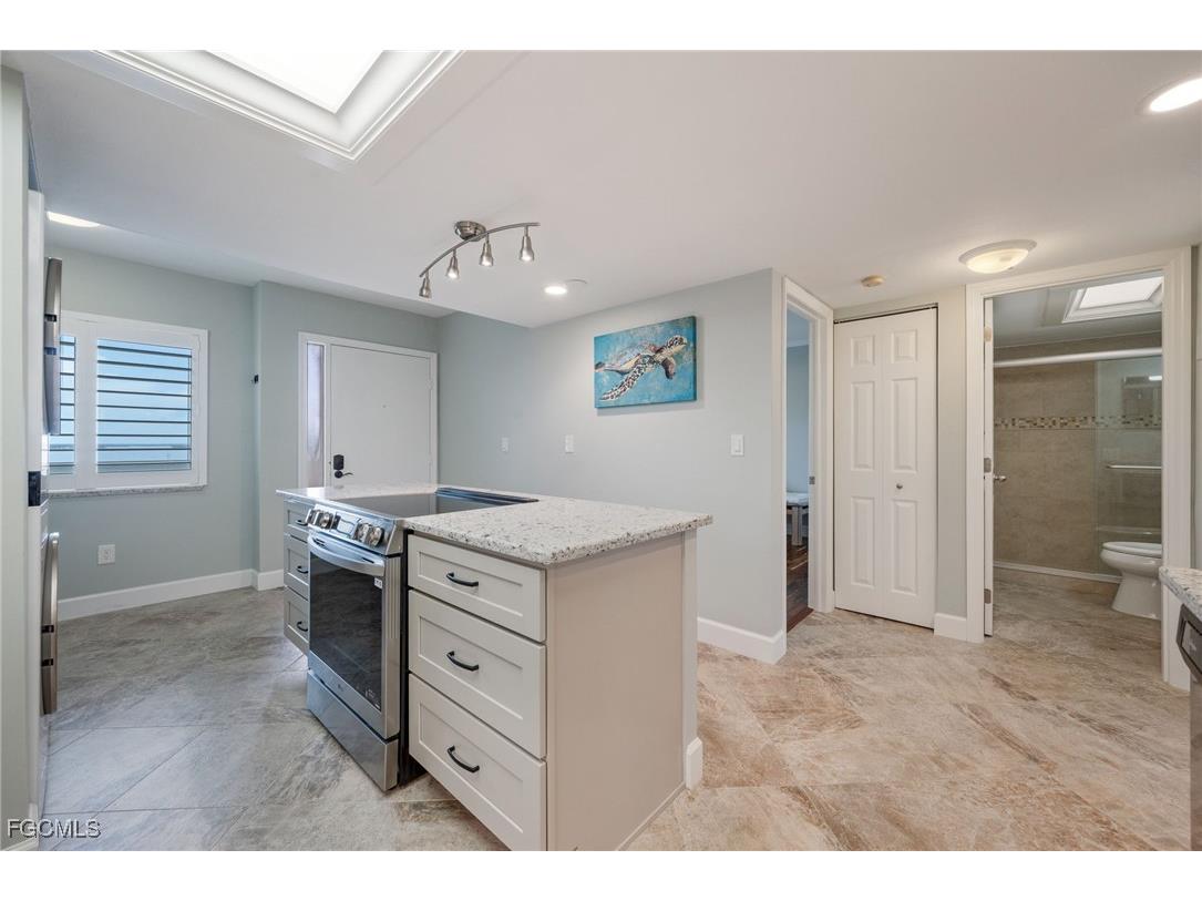 4265 Bay Beach Lane #425 Fort Myers Beach FL 33931 2025007020 image20