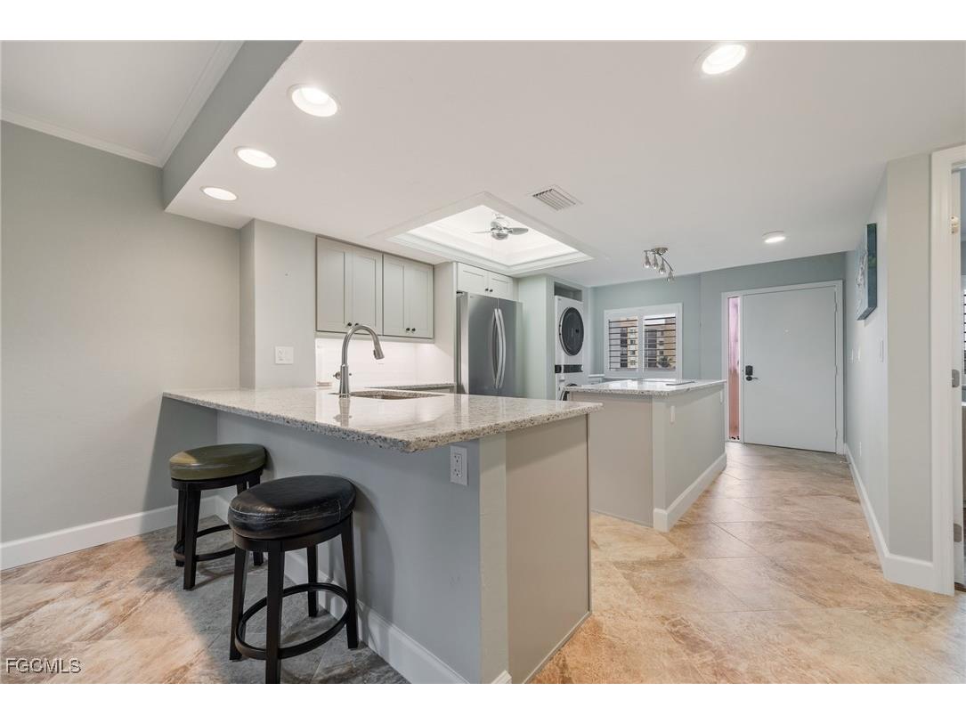 4265 Bay Beach Lane #425 Fort Myers Beach FL 33931 2025007020 image21