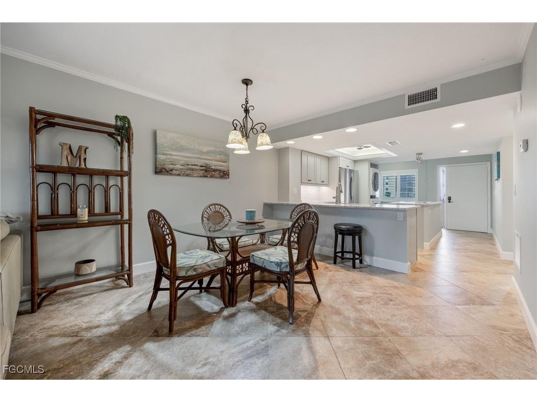 4265 Bay Beach Lane #425 Fort Myers Beach FL 33931 2025007020 image25