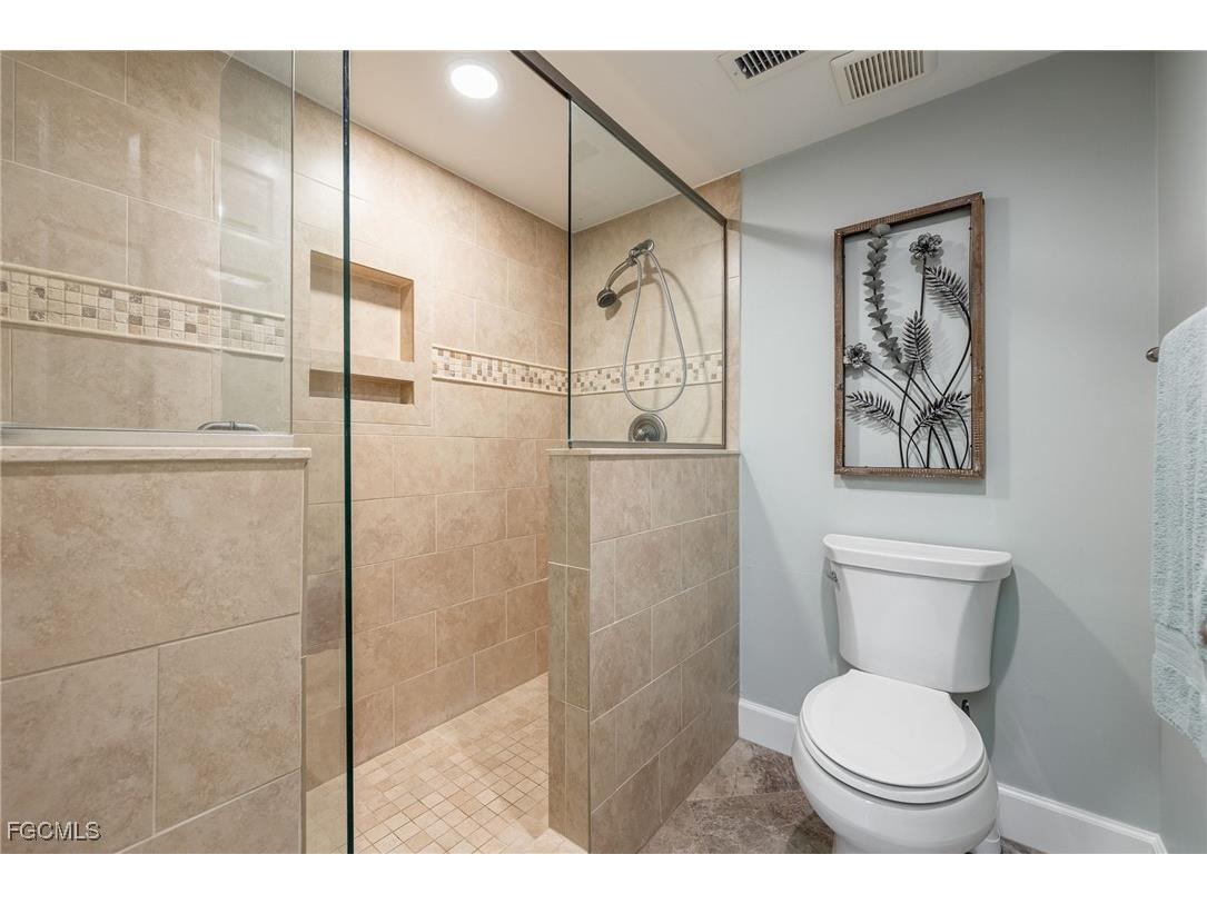 4265 Bay Beach Lane #425 Fort Myers Beach FL 33931 2025007020 image37