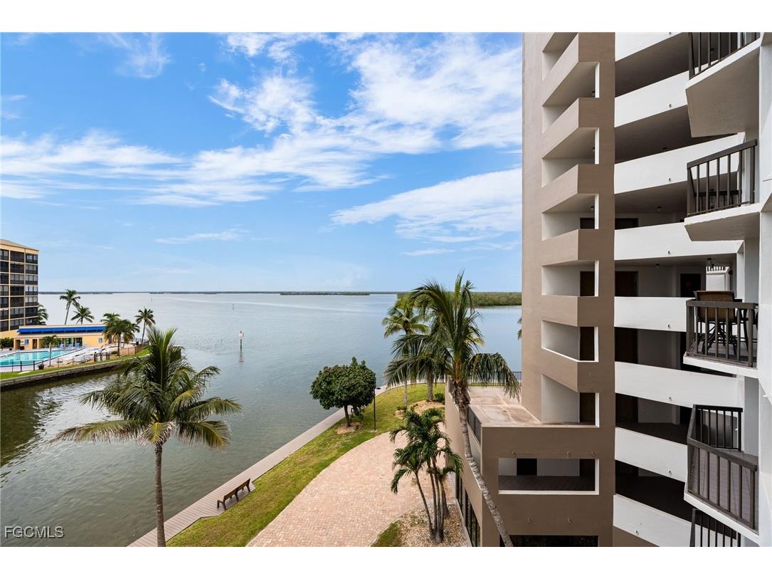 4265 Bay Beach Lane #425 Fort Myers Beach FL 33931 2025007020 image7
