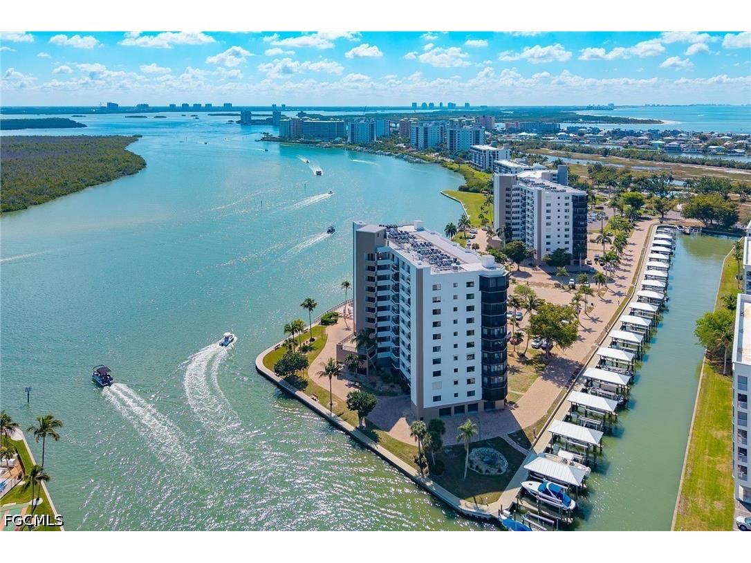 4265 Bay Beach Lane #522 Fort Myers Beach FL 33931 2025021189 image1