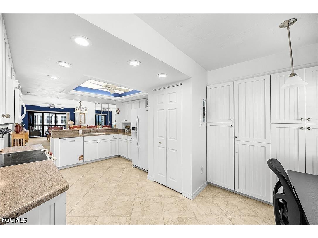 4265 Bay Beach Lane #522 Fort Myers Beach FL 33931 2025021189 image4