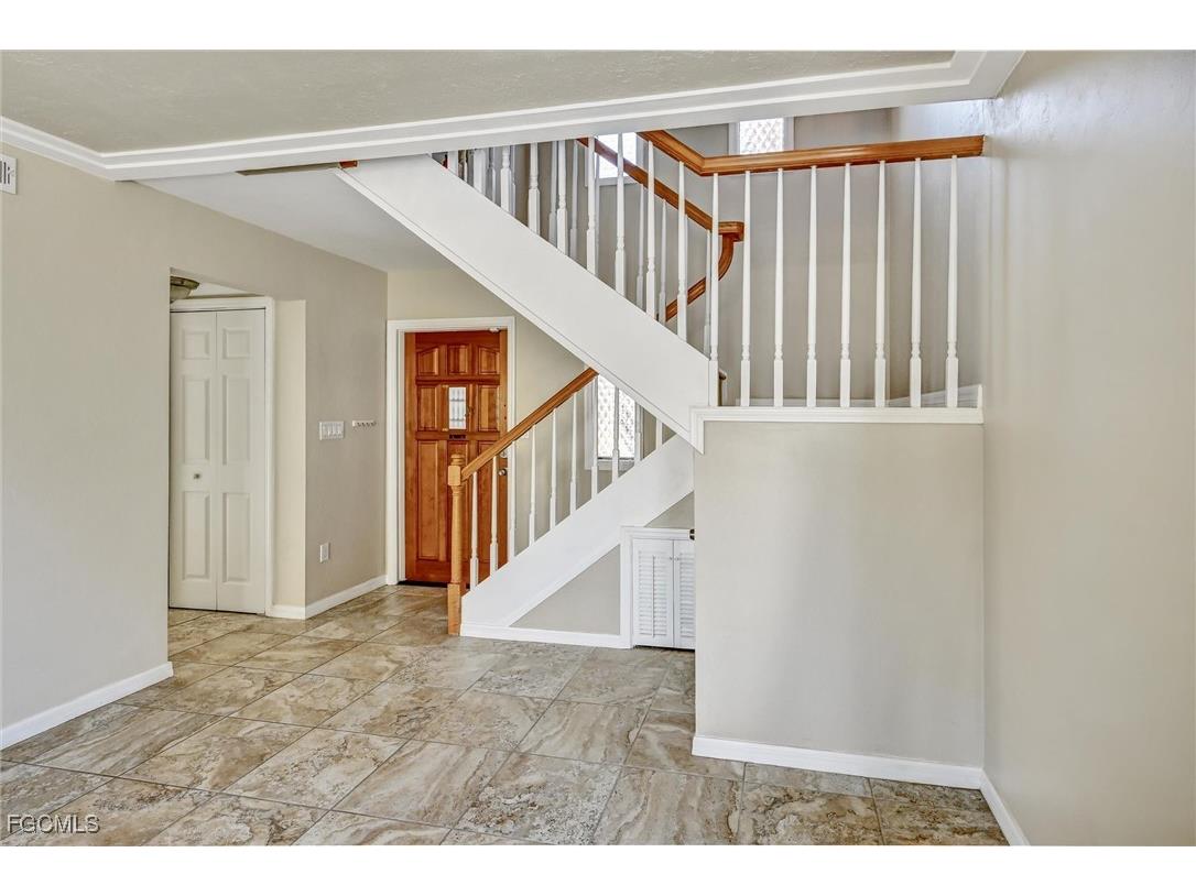 4265 Island Circle #B Fort Myers FL 33919 2026003822 image16