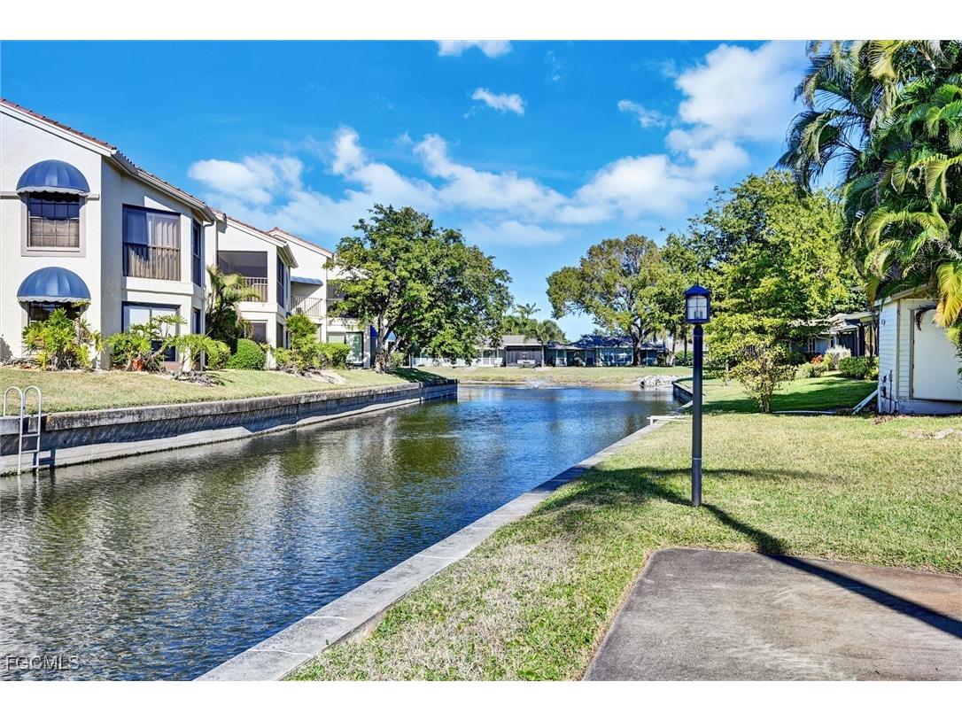 4265 Island Circle #B Fort Myers FL 33919 2026003822 image35