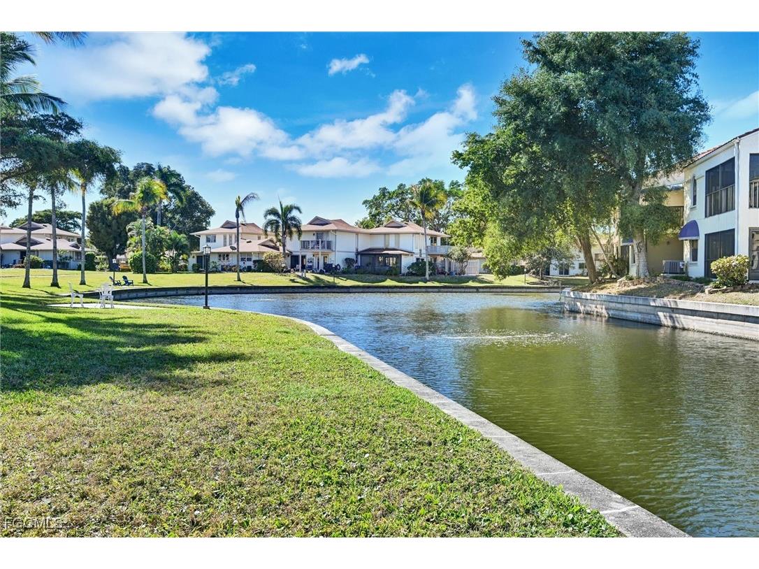 4265 Island Circle #B Fort Myers FL 33919 2026003822 image36