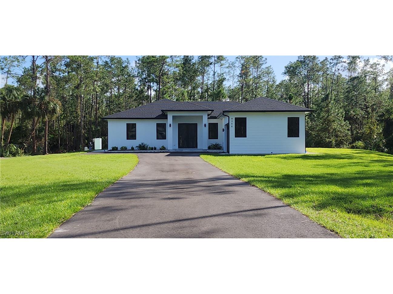 4266 4th Avenue SE Naples FL 34117 224089454 image1