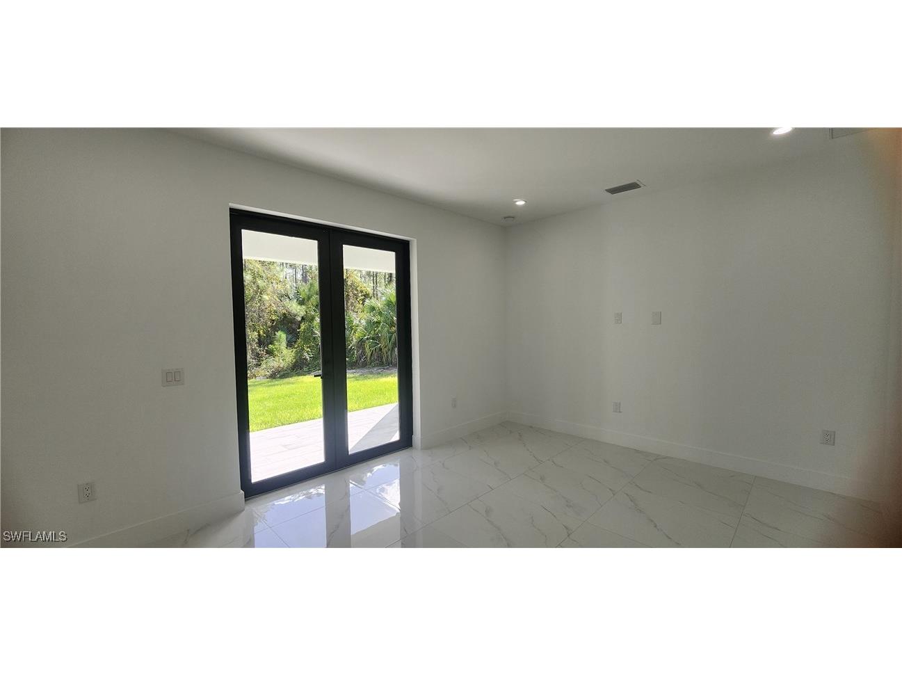 4266 4th Avenue SE Naples FL 34117 224089454 image5