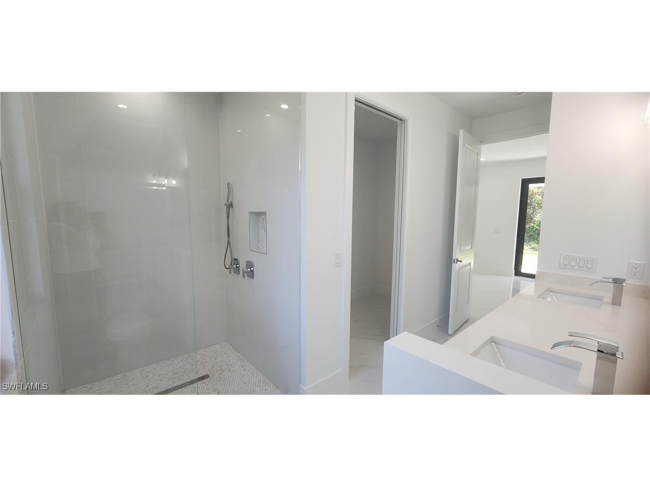 4266 4th Avenue SE Naples FL 34117 224089454 image6