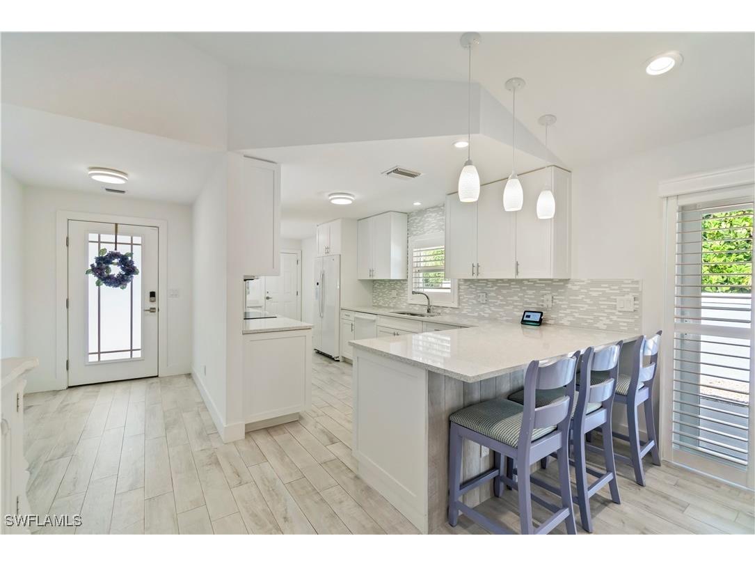 4266 Springs Lane Bonita Springs FL 34134 225067413 image1