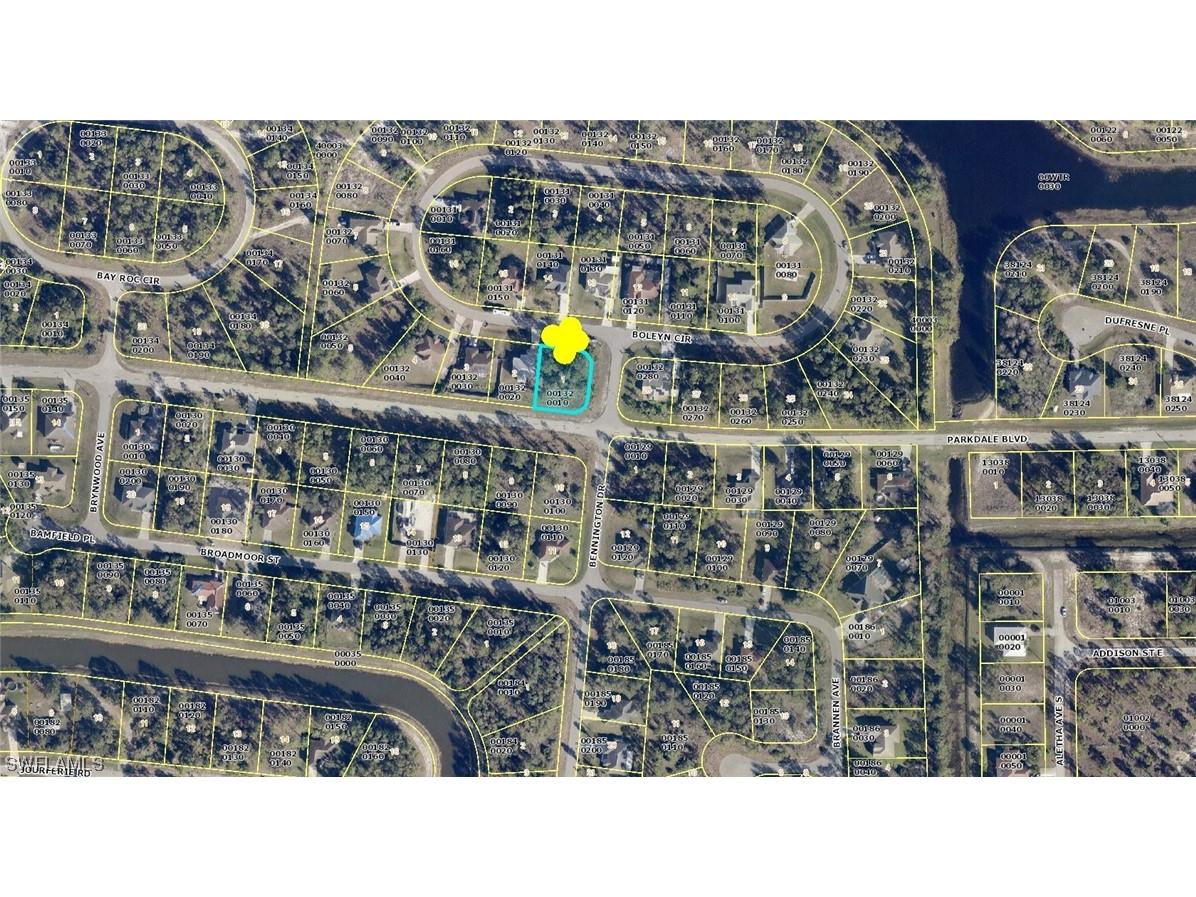 427 Boleyn Circle Lehigh Acres FL 33974 224003667 image1
