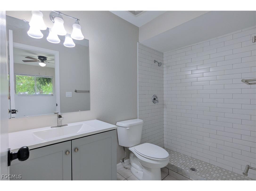 427 NE Pine Island Lane #2 Cape Coral FL 33909 2026007659 image13