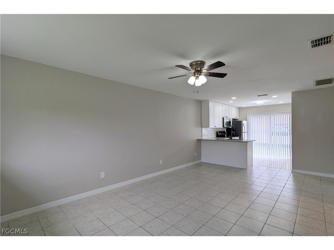 427 NE Pine Island Lane #2 Cape Coral FL 33909 2026007659 image2