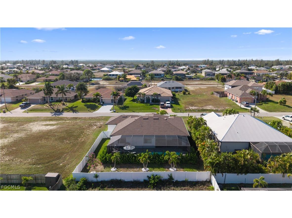 427 NW 37th Avenue Cape Coral FL 33993 2026007080 image8