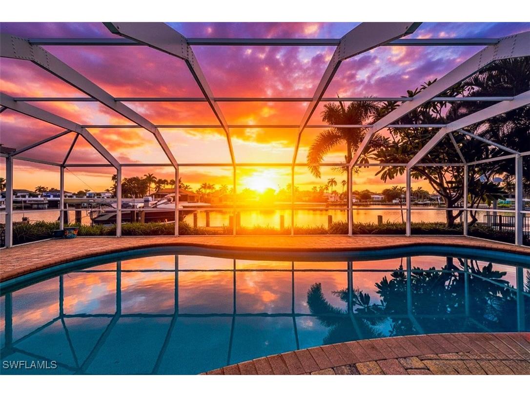 427 Nassau Court Marco Island FL 34145 225075990 image1