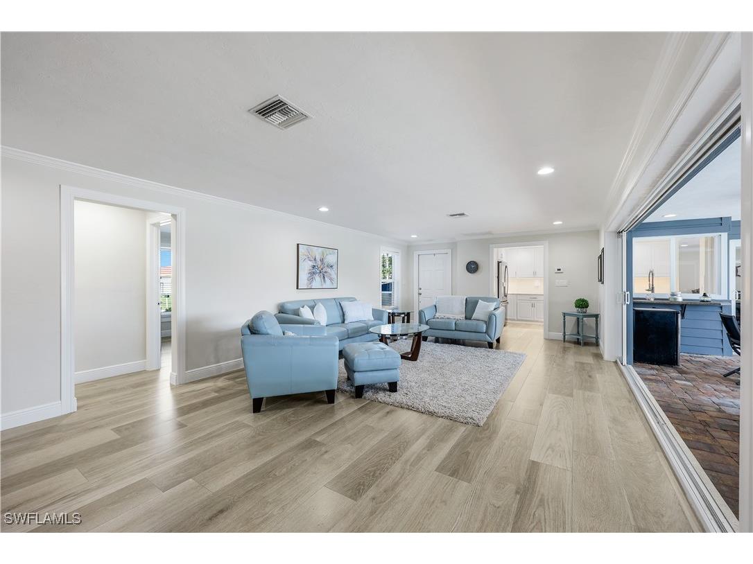 427 Nassau Court Marco Island FL 34145 225075990 image12