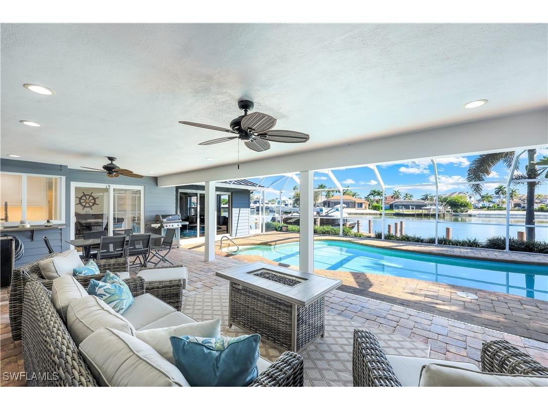 427 Nassau Court Marco Island FL 34145 225075990 image2